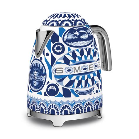 Smeg Blu Mediterraneo Electric Kettle KLF03DGBEU.